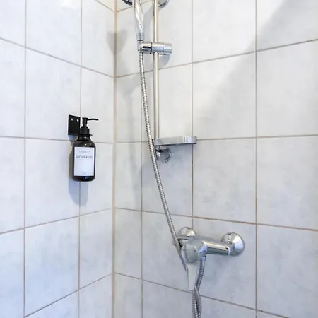 Well-equipped And Business-friendly Near For Up To 3 Guests Apartment *