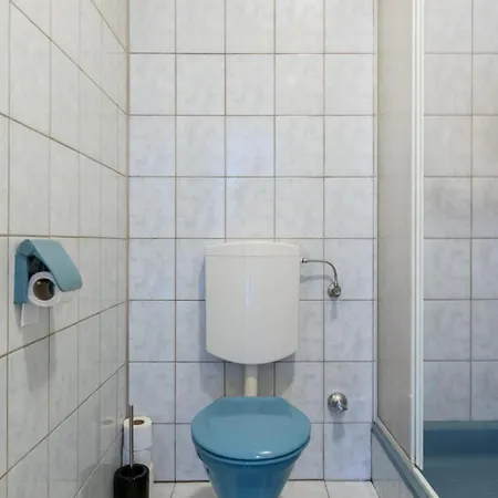 Lejlighed Well-equipped And Business-friendly Near For Up To 3 Guests *
